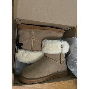 Lamo Water and Stain Resistant Suede Short Boots Adele Chestnut New Size 8